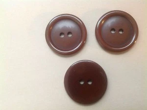 NEW 25 3/4 INCH CHOLOCATE BROWN PEARL FINISH BUTTON 2 HOLE W/RIM - Picture 1 of 2