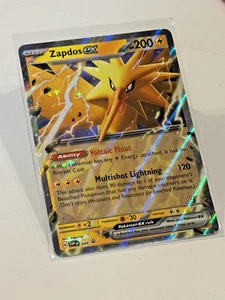 Pokemon TCG Zapdos SVP EN 049 Black Star Promo Scarlet & Violet NM - Bild 1 von 2