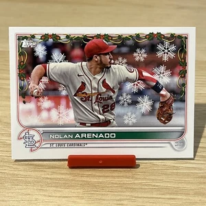2022 Topps Holiday Nolan Arenado Variation Candy Cane Sleeve #HW153 Cardinals - Picture 1 of 4
