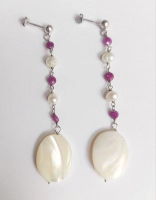 Orecchini pendenti in argento 925 rubino rosso sfaccettato madreperla e perle - Immagine 1 di 4