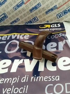 CREMONESE MANIGLIA PER INFISSI ESTERNI "PERSIANA" IN ALLUMINIO COL. MARRONE 8017 - Foto 1 di 4