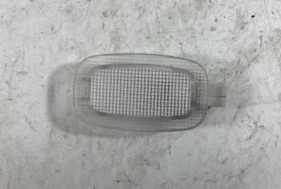 2010-2013 MERCEDES BENZ C300 INTERIOR COURTESY LIGHT LAMP A2218200401 OEM . - Image 1 of 4