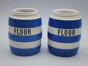 T G Green Cornishware Flour Shakers NO LIDS  - Set of 2  ca 4 3/8" Very Top - Picture 1 of 15