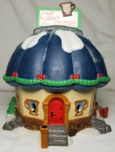 Department 56 - Elfland Tillie's Tiny Cup Café - Caja ligera y original incluida - Imagen 1 de 9