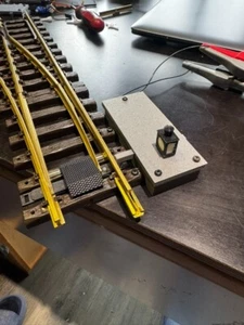 Weichenantrieb Servo Spur G mit Richtungsanzeige - digital - LGB/PIKO kompatibel - Bild 1 von 4