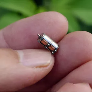 10 pz motore passo-passo di precisione 4 mm DC 5V 2 fasi 4 fili micro mini ultra-piccolo 4 mm fai da te - Foto 1 di 6