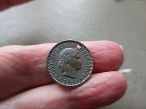 ANTIKER VINTAGE SCHWEIZER SILBER 1958 5 RAPPEN MÜNZE ZEICHEN FOB LUCKY CHARM ANHÄNGER - Bild 1 von 2