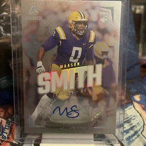 2024 Panini Luminance - Rookies Autographs #156 Maason Smith /700 (AU, RC) - Picture 1 of 5