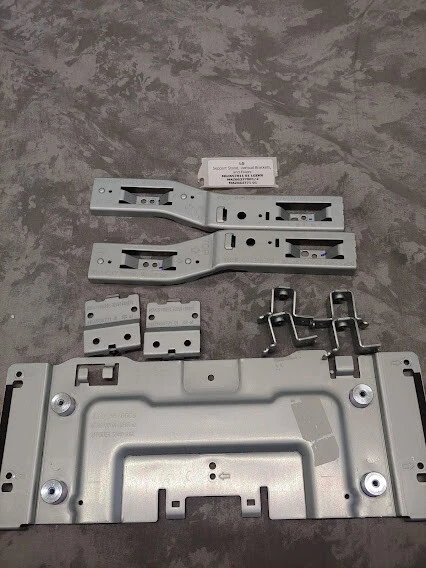 Soporte LG, soportes verticales, fijadores (OLED55B9PUA) Foto 1 de 1
