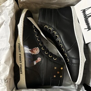 Trump High Tops Black Fight Fight Fight Sneakers Size M 11 Autograph Card 🔥 - Picture 1 of 8