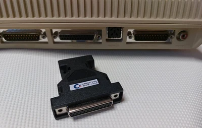 Commodore Amiga 500 500+ 600 1200 2000 4000 DB23 RGB VGA adapter PERFECT IMAGE! - Immagine 1 di 4