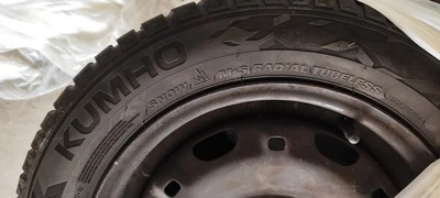 Verkaufe 4 Winterreifen  auf Stahlfelge  - Bild 1 von 3