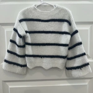 Gianni Bini Dillards Girls London Calling Sweater Size 5 Ivory Black Stripe Knit - Picture 1 of 6
