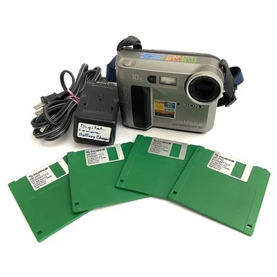 Sony Mavica MVC-FD71 0.4MP Y2K Digital Camera W/ Battery, Charger, Disks TESTED - Image 1 of 4