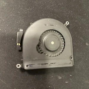 Apple MacBook Pro 15" Retina Right CPU Cooling Fan Mid 2012 / Early 2013 / A1398 - Picture 1 of 2