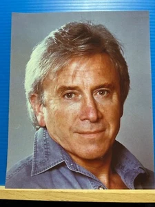 Photograph of Vincent Hill English traditional pop singer - Picture 1 of 2