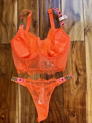 Victoria’s Secret Very Sexy Hibiscus Set 34DD/Small NWT - Image 1 of 4