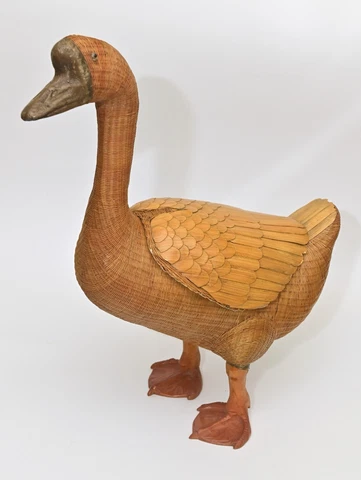 RARE Vintage Shangai Handicrafts Rattan Wicker Standing Goose Basket Bird Box Cover
