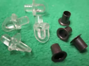 100 SCAFFALI TRASPARENTI MENSOLA SUPPORTO PIOLI CLIP LINGUETTA PERNO 1/4" LIBRERIA PRESA MANICOTTO - Foto 1 di 1
