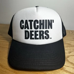 NEU Catchin' Deers Giddy-Up Foam Trucker Mesh Cap Mütze schwarz Jagd schwarz/w Original - Bild 1 von 10