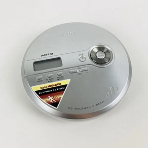 Sony Walkman D-NE241 Discman MP3 Tragbarer CD Player Megabass Silber Getestet - Bild 1 von 8