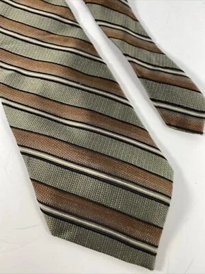 Corbata de cuello abstracta geométrica a rayas para hombre 100 % seda Croft verde prestado Foto 1 de 4