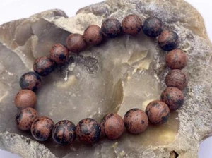 Pulsera elástica de piedras preciosas todas las cuentas redondas de 10 mm de caoba obsidiana mate - Imagen 1 de 4
