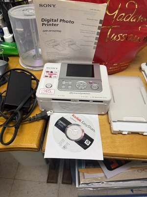 Sony Picture Station DPP FP90 Digital Photo Printer - Image 1 of 4