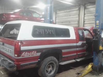 Rear Drive Shaft 4WD 155.5" Wb Fits 91-95 97-00 CHEVROLET 2500 PICKUP 2042748 - Image 1 of 4