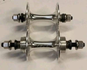 Red Line Front(100mm)And Rear Hub(120mm) Pair New - Picture 1 of 8