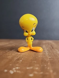 Statuina vintage Looney Tunes Tweety Bird Angry Mad PVC alta 2,25 pollici - Foto 1 di 17