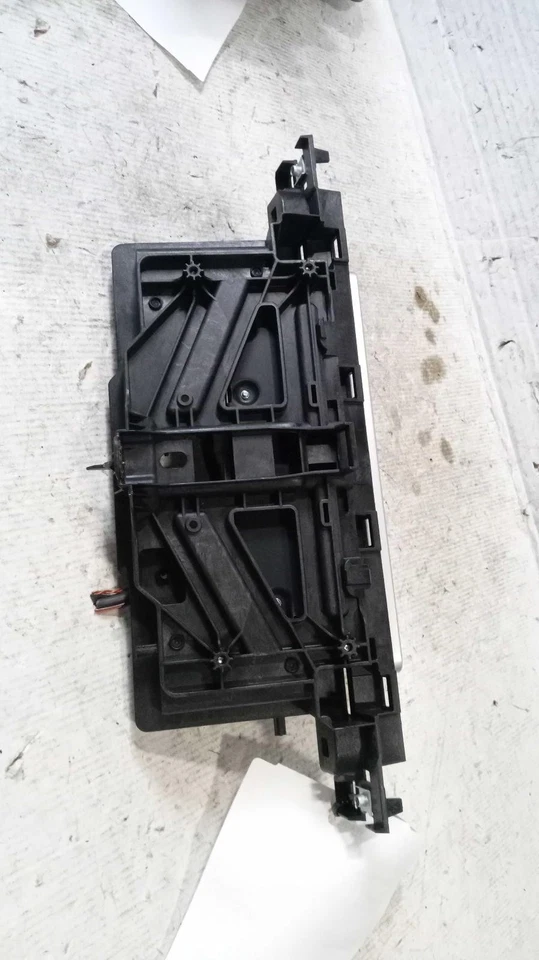 Audi A4 2018 pantalla de infoentretenimiento OEM negro 90 k millas NJ25-20470-499754 Foto 1 de 4