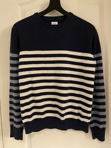 EUC SET OF 2 GAP Kids Boy's Preppy Classic Knit Cotton Sweaters, Size XL (12-13) - Picture 1 of 8