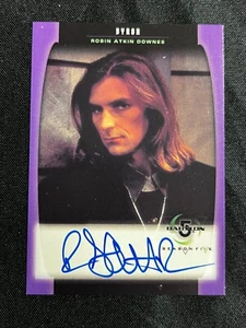 Tarjeta autografiada Skybox Babylon 5 Byron Robin Atkin Downes A21 1998 (AA) - Imagen 1 de 2