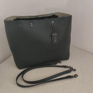 Bolso de Mano Coach 1941 Rogue Grande Cuero Curtido Verde Oscuro Usado - Imagen 1 de 13