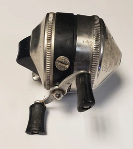 Vintage Early Zebco Spinner Model 33 Fishing Reel made in USA - Picture 1 of 9