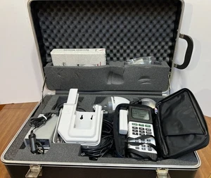 VINTAGE MAGELLAN GPS NAV 1000 PRO HANDHELD WITH ANTENNA  /  HARD CASE BUNDLE - Picture 1 of 21