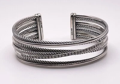 Brazalete cruzado David Yurman de plata de ley y zafiro azul Foto 1 de 4