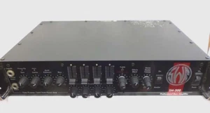 Cabezal amplificador de bajos SWR SM-500 con preamplificador de tubo de montaje en rack Gator probado en estado sólido - Imagen 1 de 8