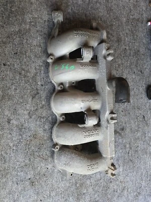 Volvo S40 V50 2005-2010 colector de admisión inyectores de línea de combustible 30650392 usado OEM Foto 1 de 4