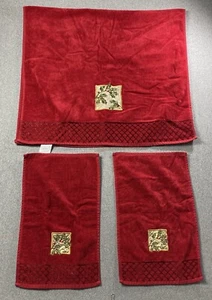 Vintage Saturday Knight Ltd Xmas Embroidered Towels 1 Bath Towel 2 Hand Towel - Picture 1 of 6