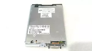 LECTEUR DE DISQUETTE TEAC 19307588-83 3,5" 1,44 Mo slimline, HP P/N 226949-934 - Photo 1/4