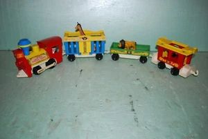 FISHER PRICE LITTLE PEOPLE CIRCUS TRAIN 991 - Picture 1 of 9