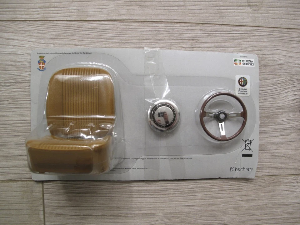 ALFA ROMEO GIULIA SUPER 1600 CARABINIERI HACHETTE 1/8 SPARE PARTS PARTI #3 - Immagine 1 di 1