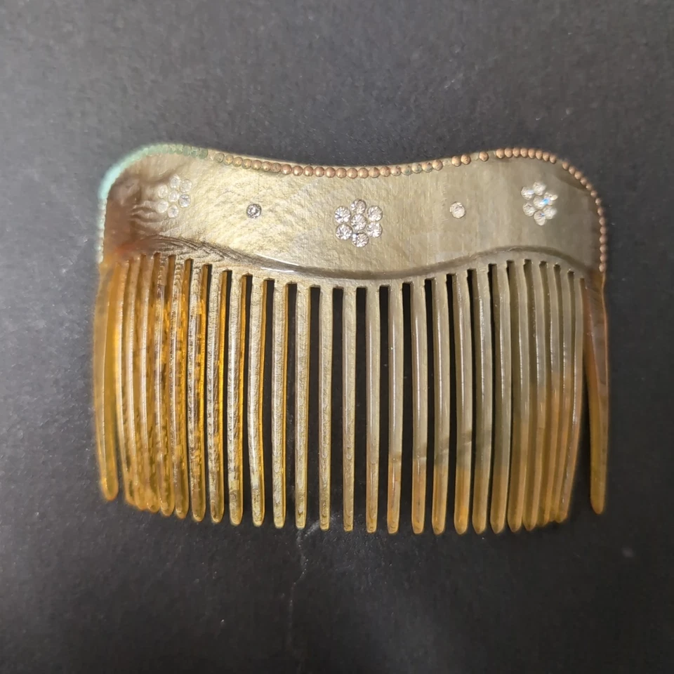 Antiguo juego de peine de cuerno de piedra con caparazón de tortuga  Foto 1 de 4