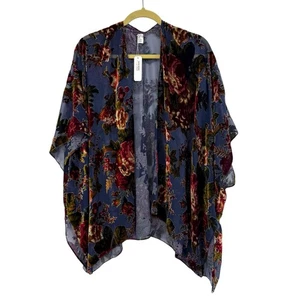 NUEVO CON ETIQUETAS’s Azul Rosa Oscuro Floral Terciopelo Burnout Kimono Chal Bata Encantadora Charlie - Imagen 1 de 11