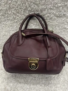 Bolso de Mano Salvatore Ferragamo Cuero Borgoña Hecho en Italia - Imagen 1 de 17