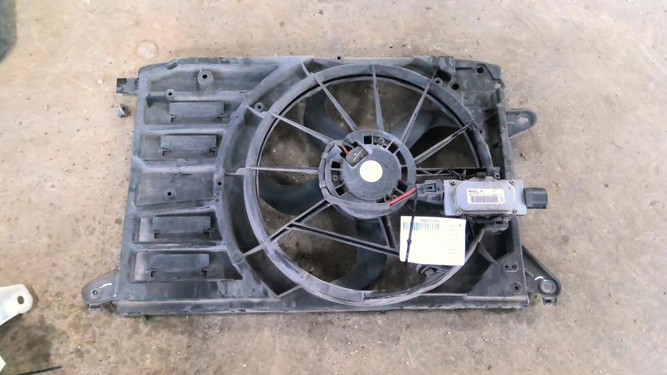 Used Engine Cooling Fan Motor fits: 2013 Ford C-max  Grade A - Изображение 1 из 4