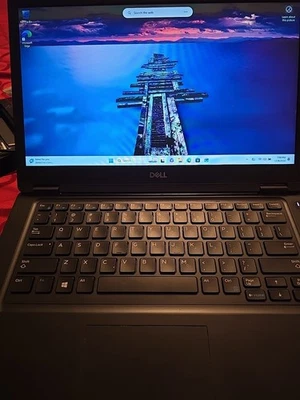 Laptop Dell Latitude 5490 14" i7-8650u 8Gb Ram 256Gb SSD Windows 11 Pro Foto 1 de 4