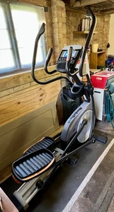 NordicTrack E9.5 Elliptical Cross Trainer - Picture 1 of 6